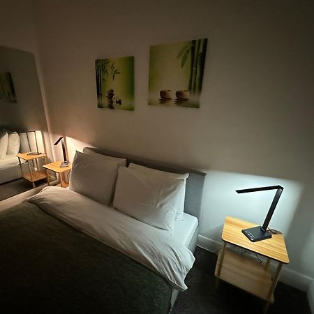 Prime Location Apartamento In Camden Town Лондон Екстер'єр фото