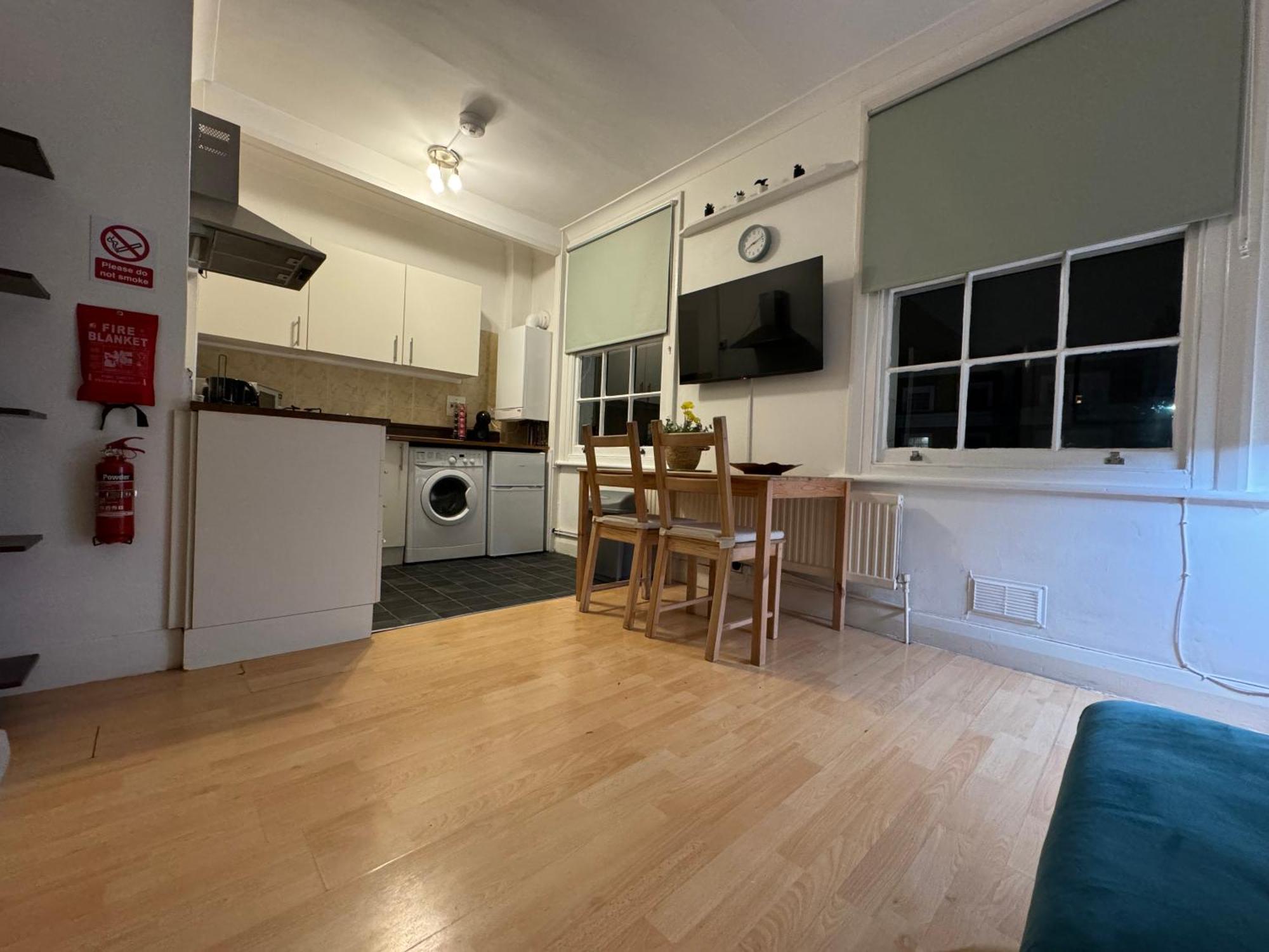Prime Location Apartamento In Camden Town Лондон Екстер'єр фото