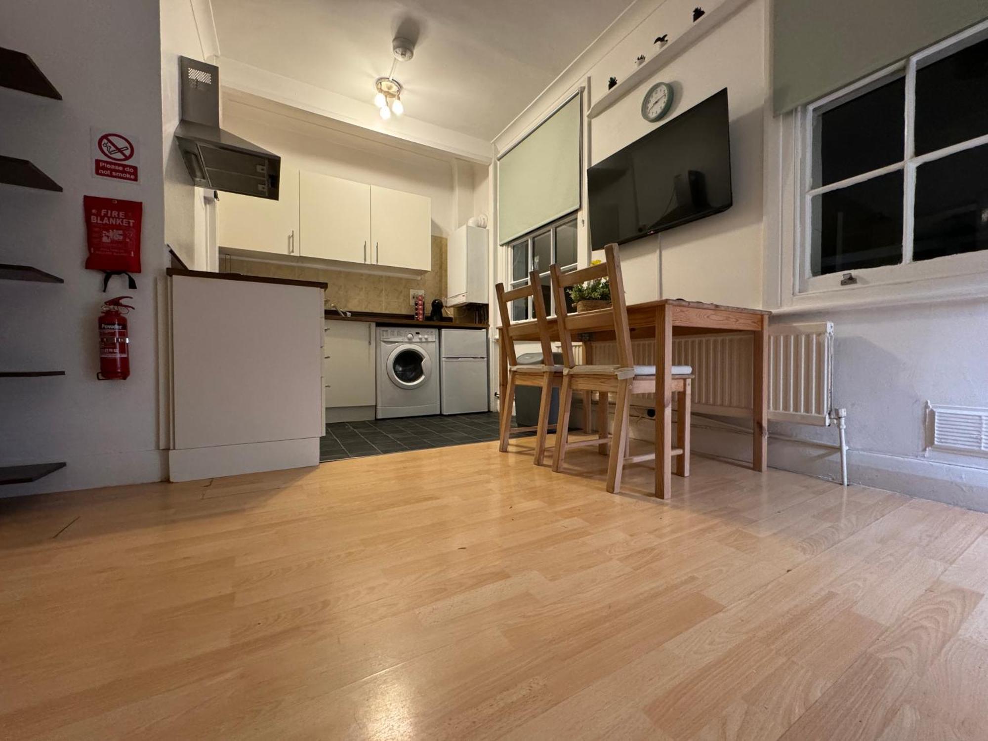 Prime Location Apartamento In Camden Town Лондон Екстер'єр фото