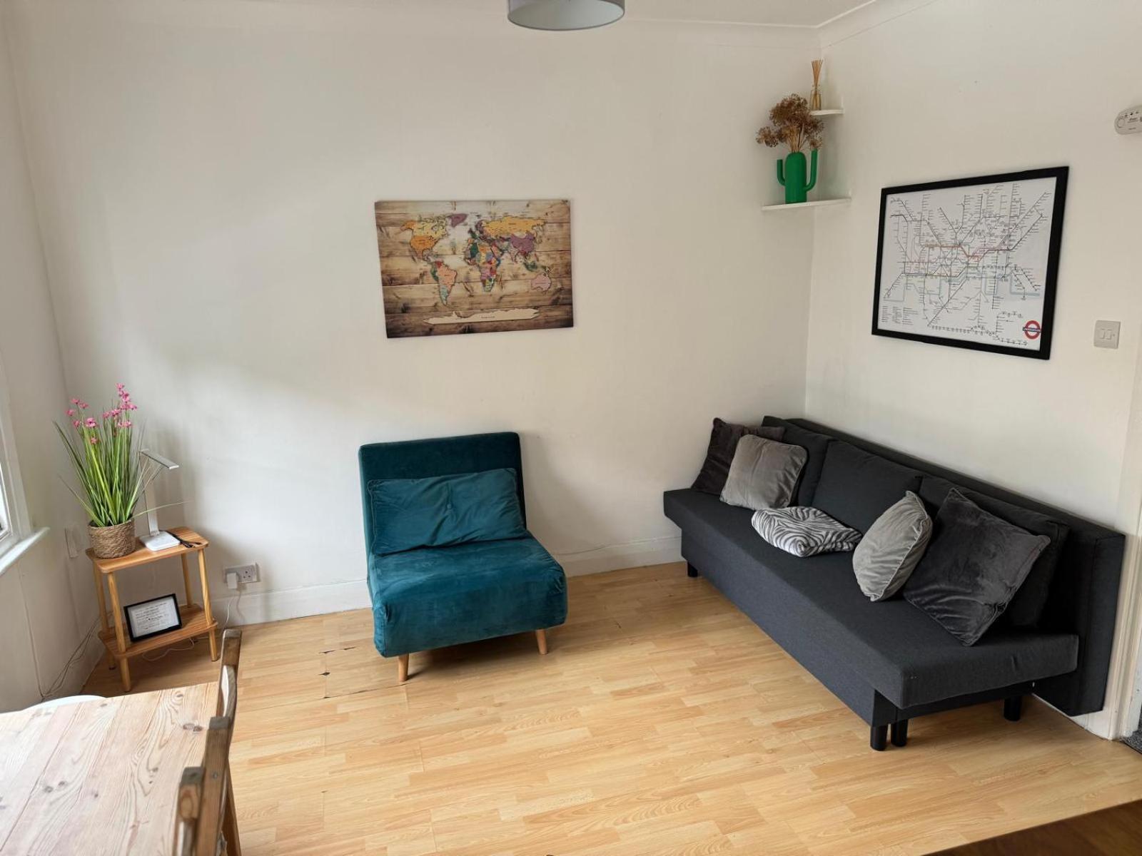 Prime Location Apartamento In Camden Town Лондон Екстер'єр фото